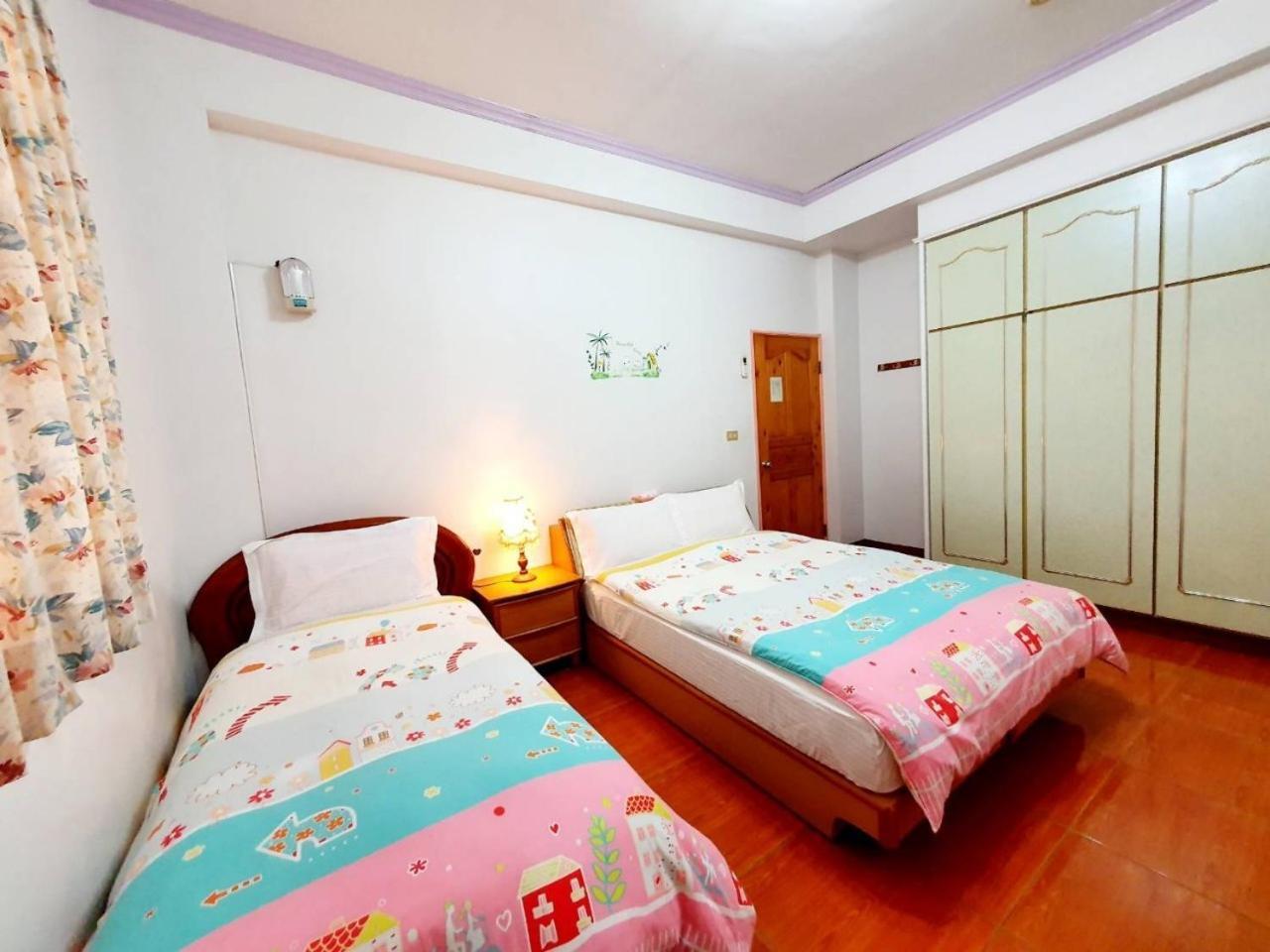 Yilan Xiang Feng Homestay อู่เจี๋ย ภายนอก รูปภาพ