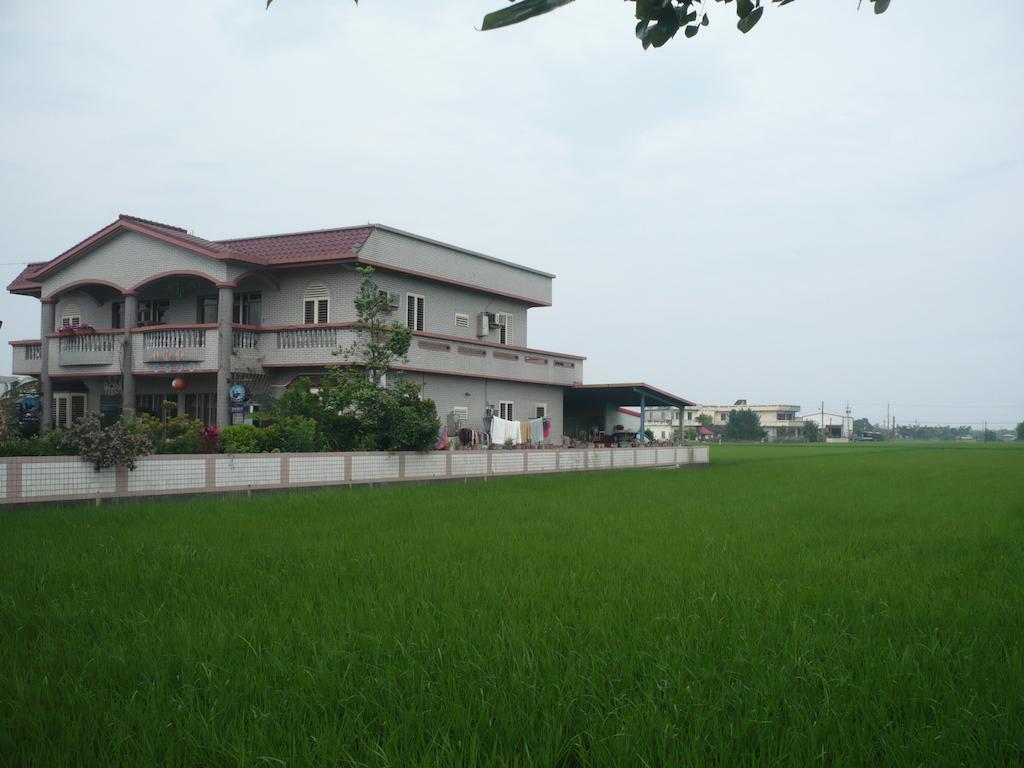 Yilan Xiang Feng Homestay อู่เจี๋ย ภายนอก รูปภาพ
