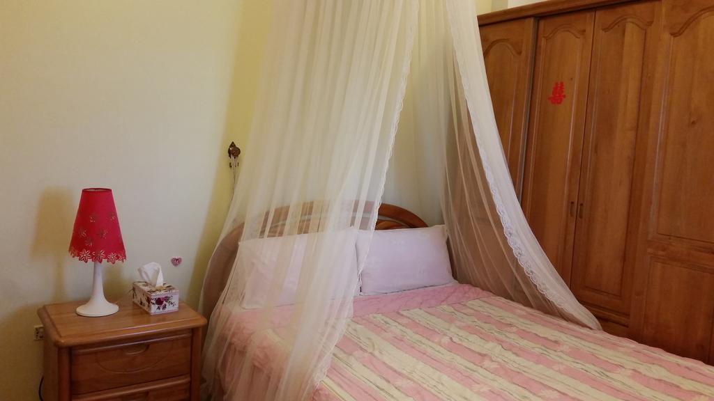 Yilan Xiang Feng Homestay อู่เจี๋ย ภายนอก รูปภาพ