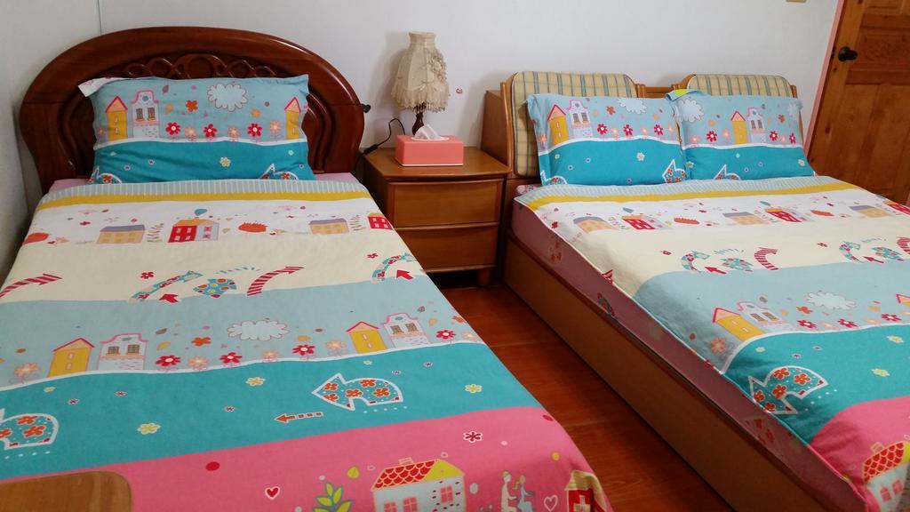 Yilan Xiang Feng Homestay อู่เจี๋ย ภายนอก รูปภาพ